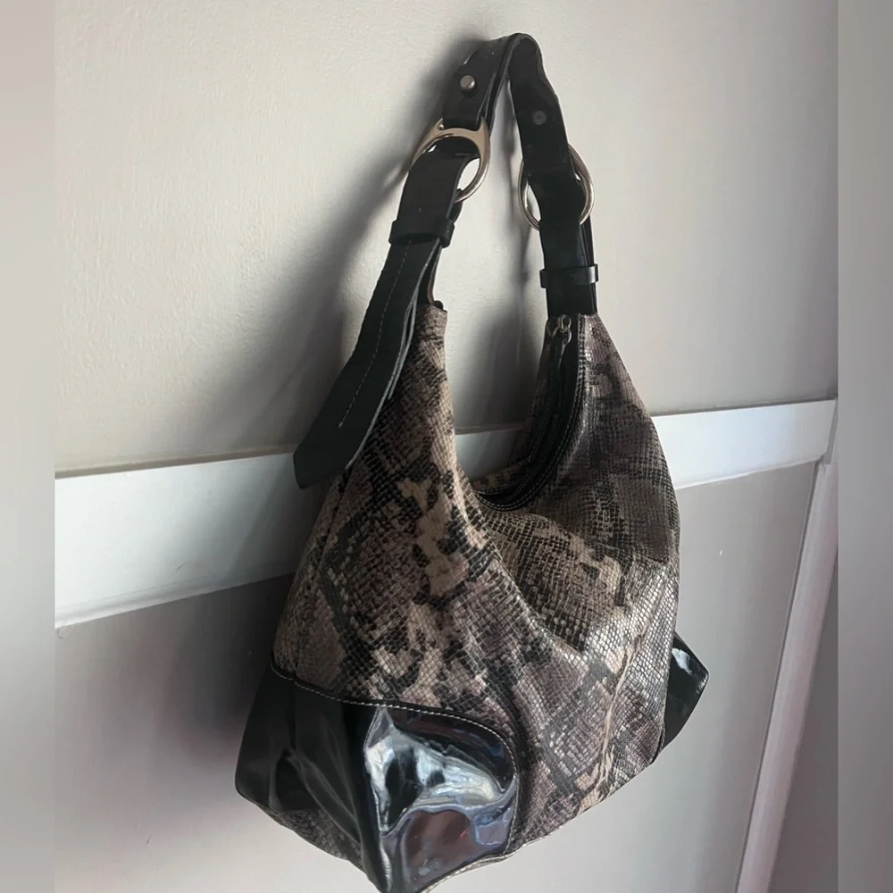 Dooney & Bourke Black and Cream Hobo Bag